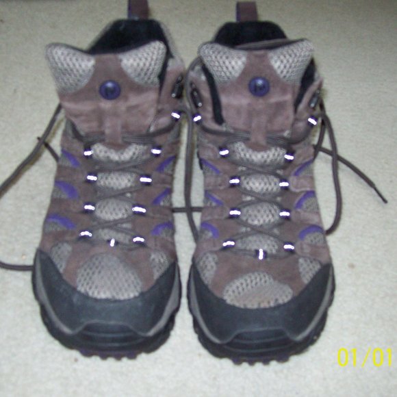 Merrel Women's Moab 3 Mid Hiking Boots - Picture 1 of 5